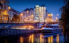 Dancing House - Tancici Dum Hotel
